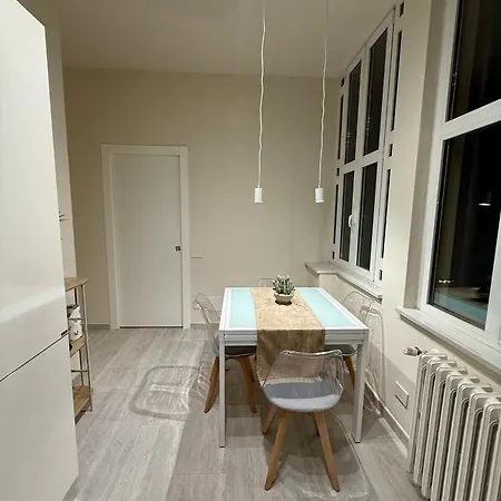 Appartement Dante 76 *