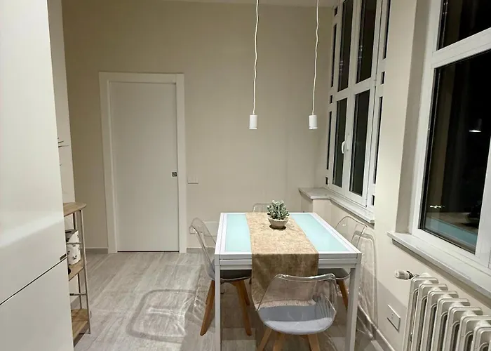 アパート Dante 76 *